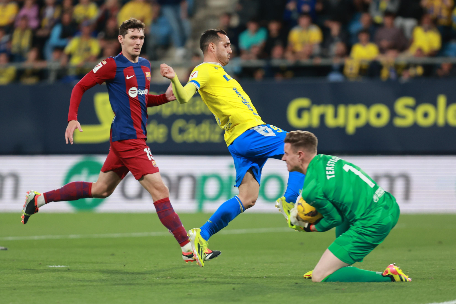 Las mejores imágenes del partido Cádiz Cf -Barcelona