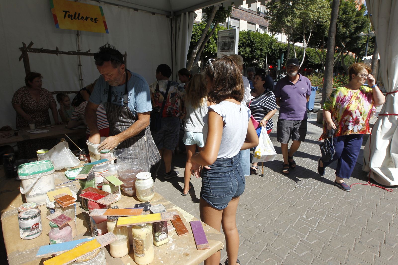 Taller cuerda-seca alfarería. Feria de Almería 2019