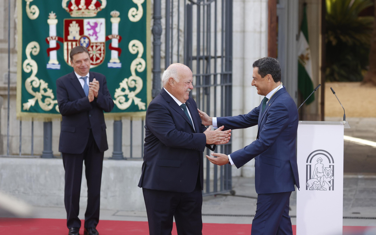 La toma de posesión de Juanma Moreno en imágenes