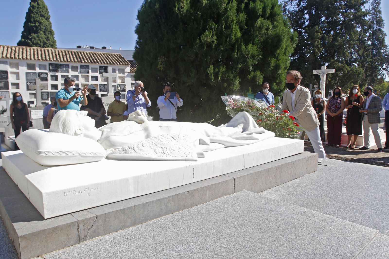 Las fotos de la ofrenda floral a Manolete