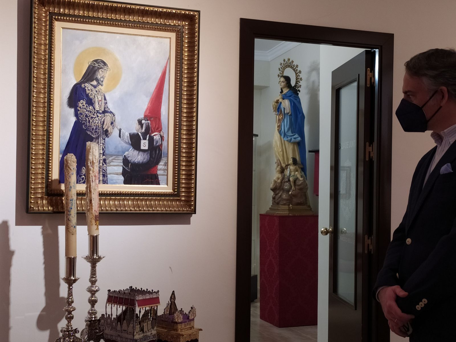 Así son las visitas a las casas de hermandad