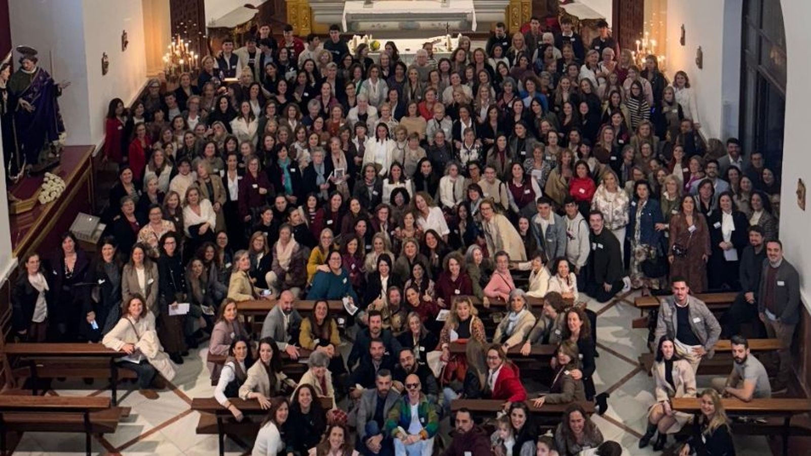 Primer encuentro de antiguos alumnos del Colegio Esclavas del Sagrado Corazón de Jesús de Jerez.