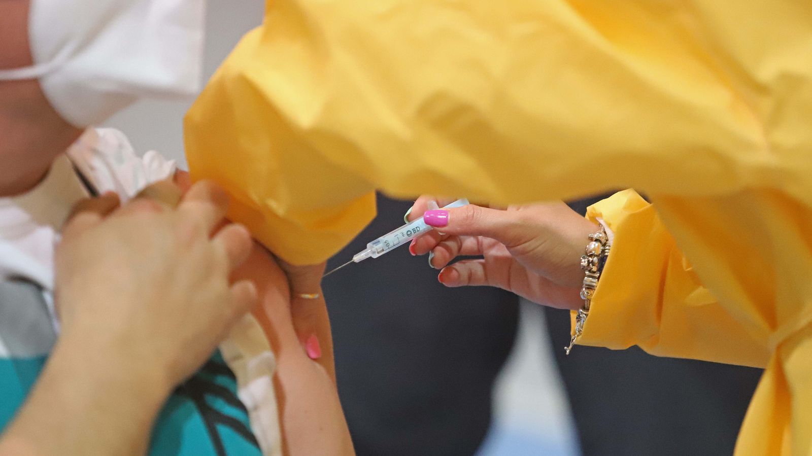 Fotos de la vacunación de estibadores en Algeciras