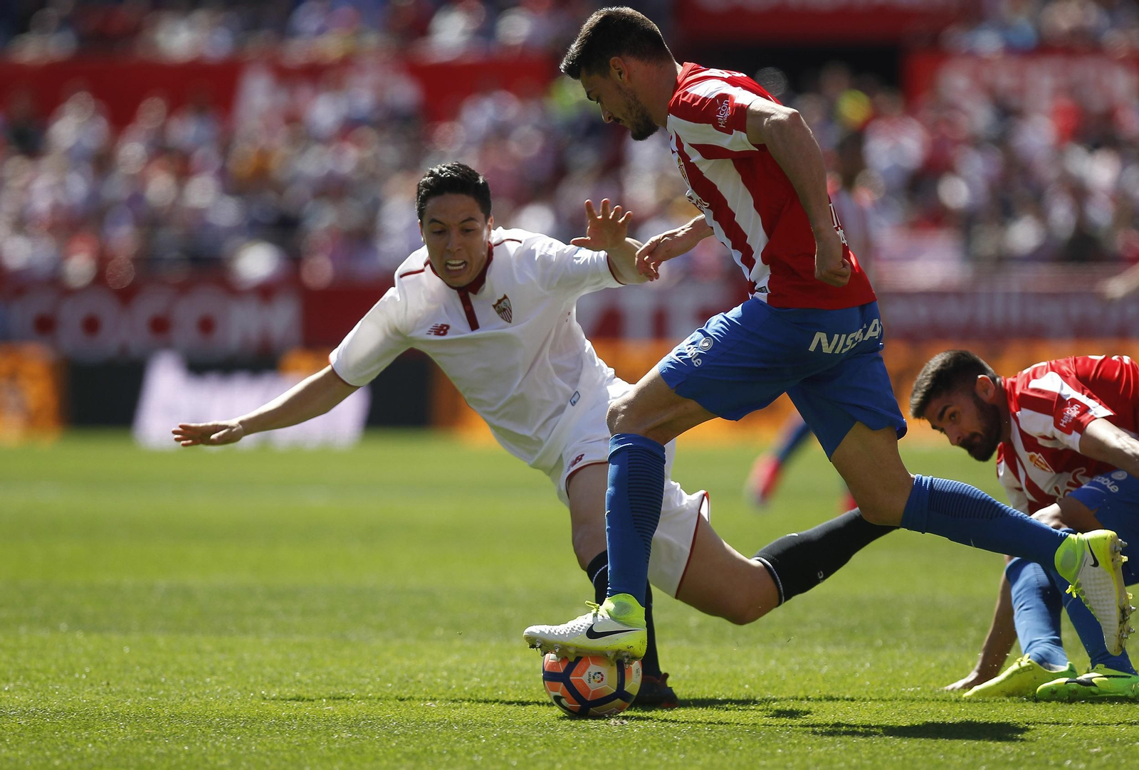 Las imágenes del Sevilla-Sporting
