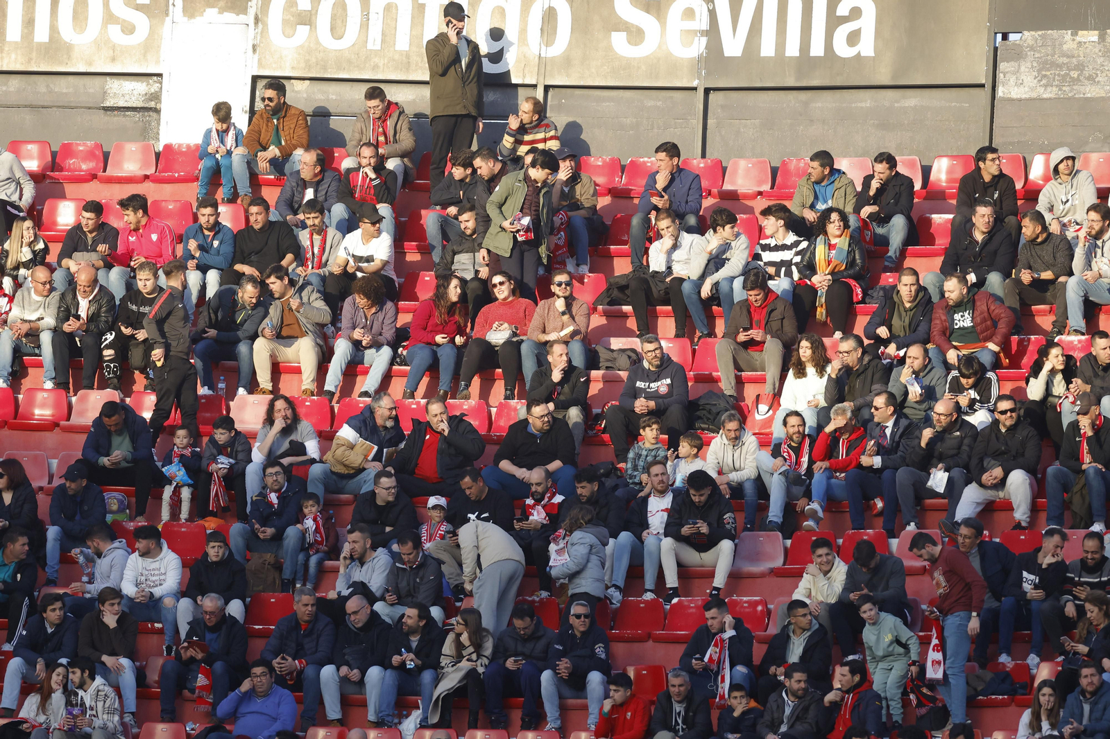 Búscate en las fotos del Sevilla-Mallorca