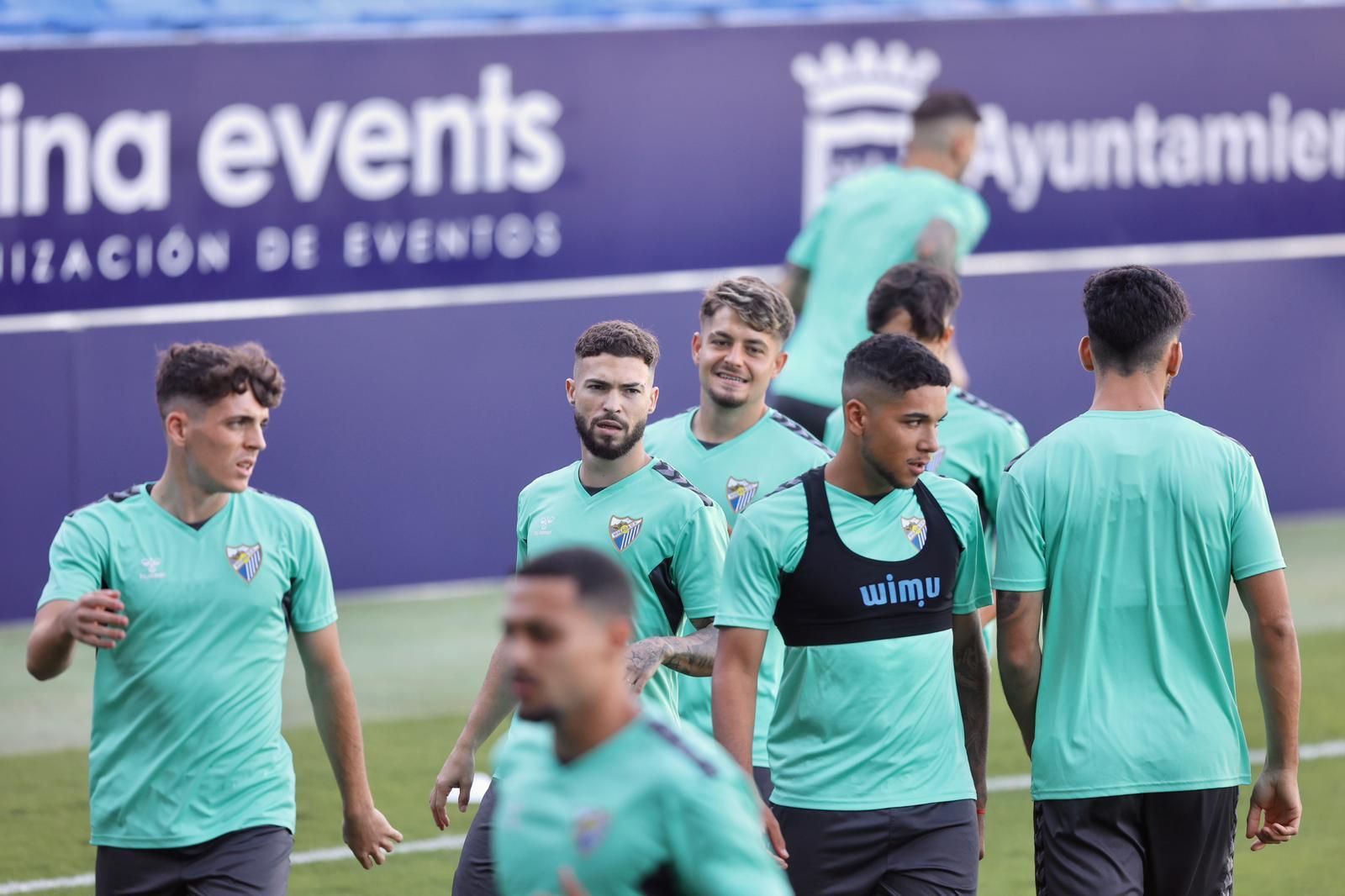 El Málaga CF prepara con buen ambiente el duelo ante el San Fernando