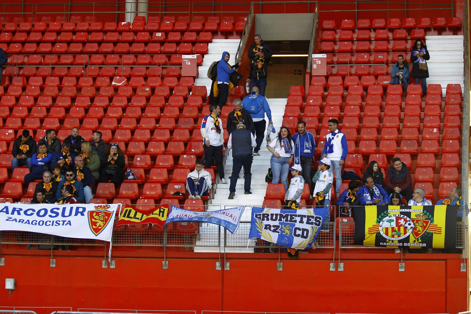 Búscate en las fotos del Almería-Real Zaragoza