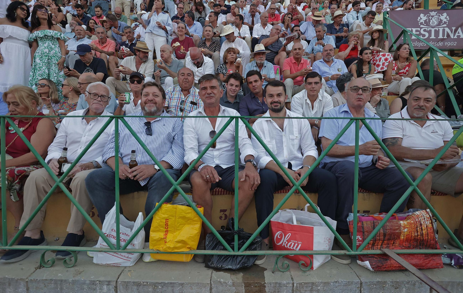 Búscate en la Plaza de Toros 'El Arenal' durante la corrida del viernes de la Feria de La Línea