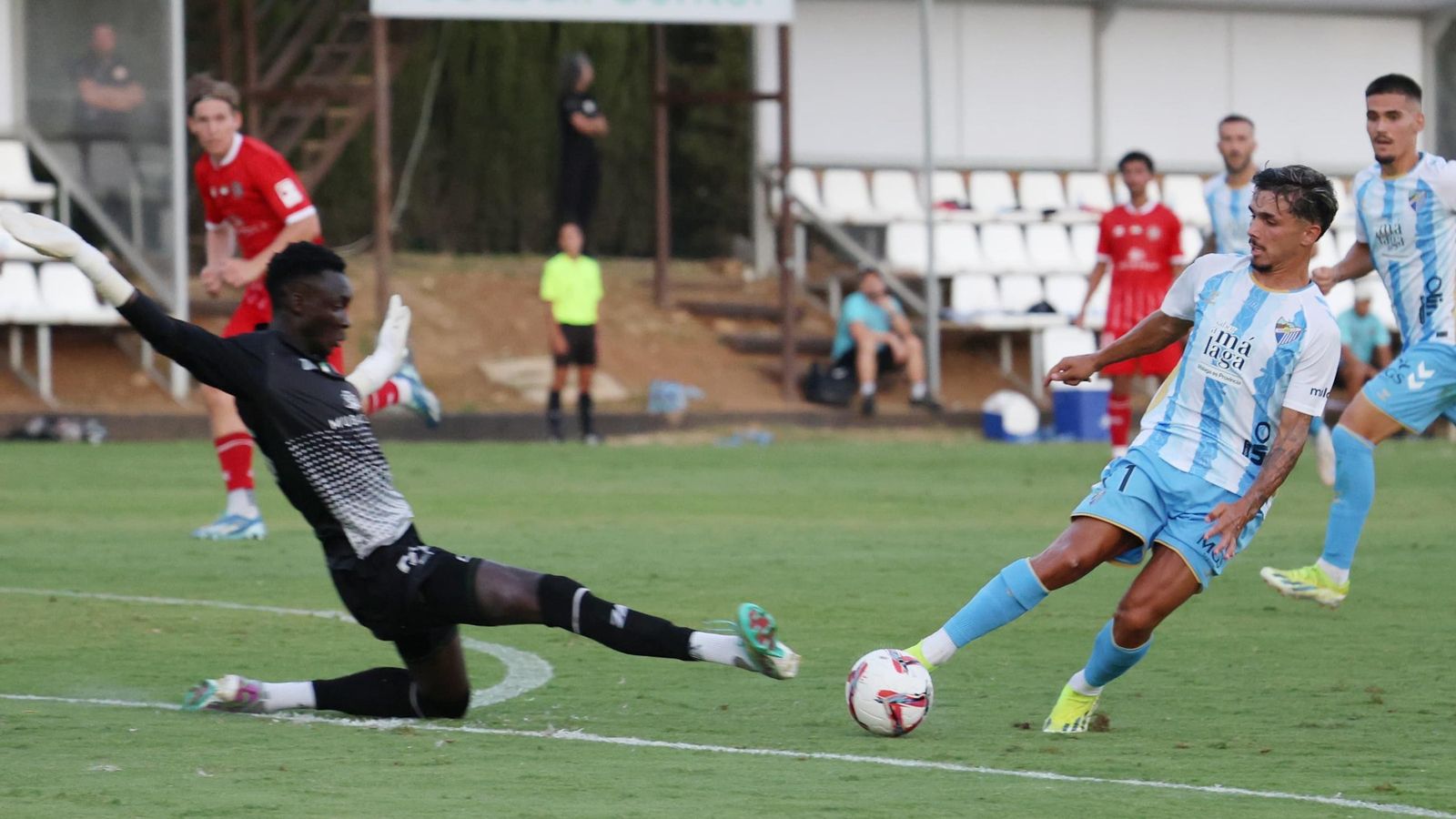 Las fotos del Málaga CF - Al Jazira, segundo amistoso de pretemporada