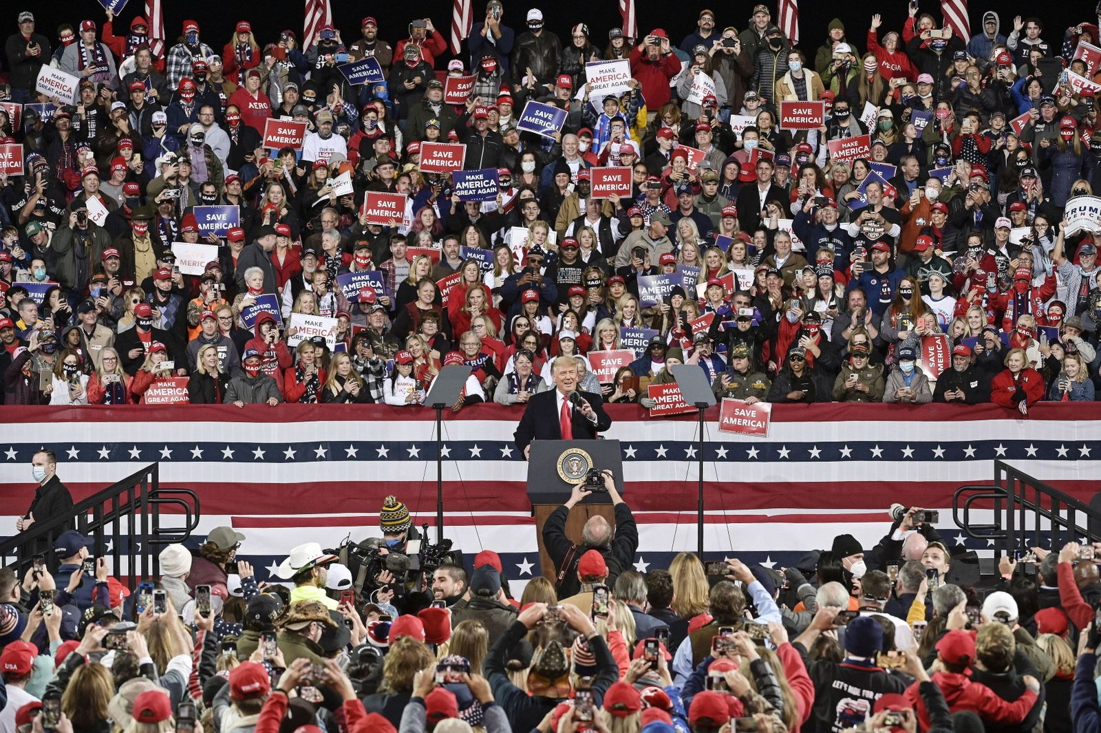 El presidente saliente de Estados Unidos, Donald Trump, durante un mitin en Georgia el pasado sábado.
