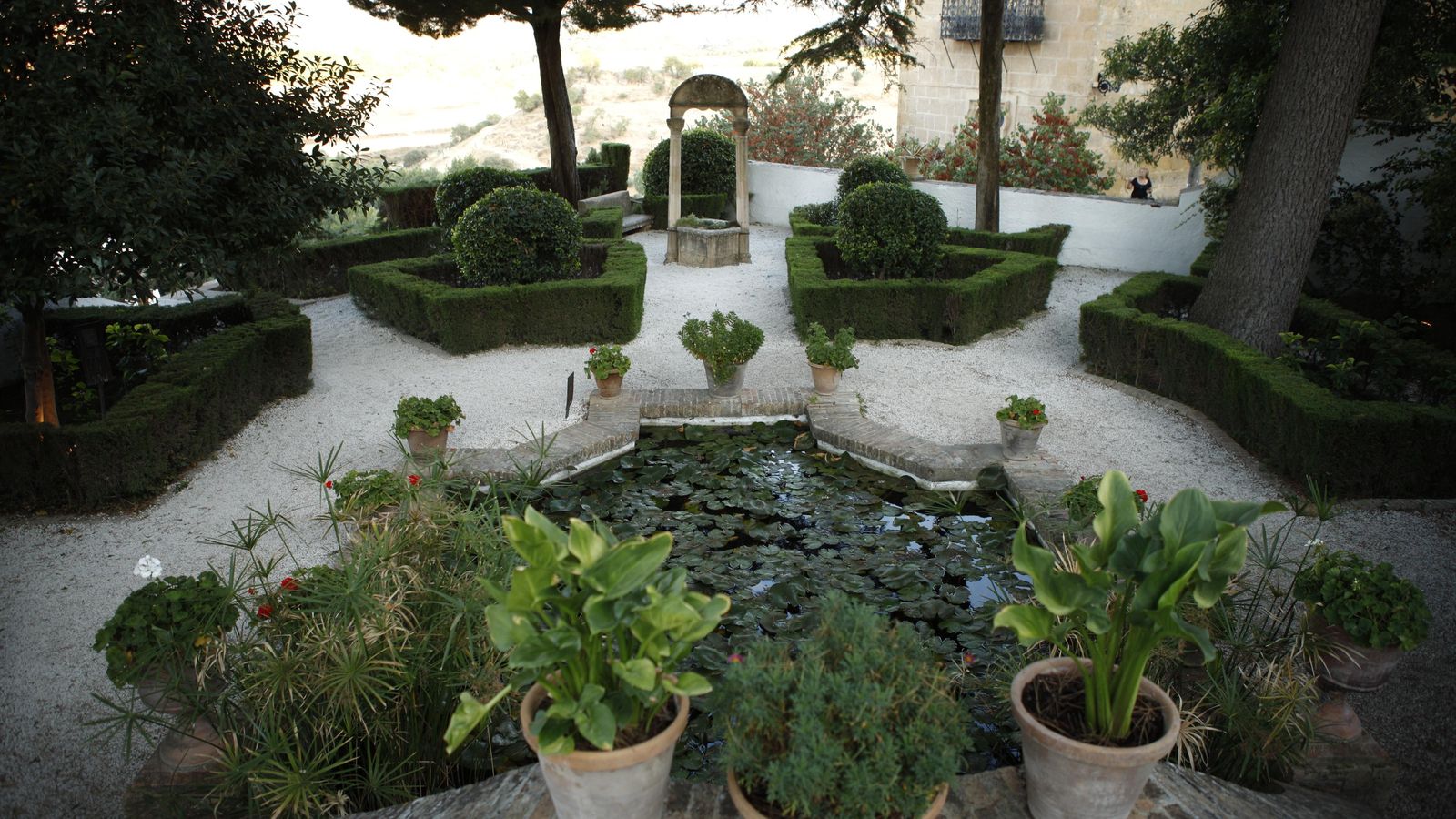 Los jardines de la Casa del Rey Moro.