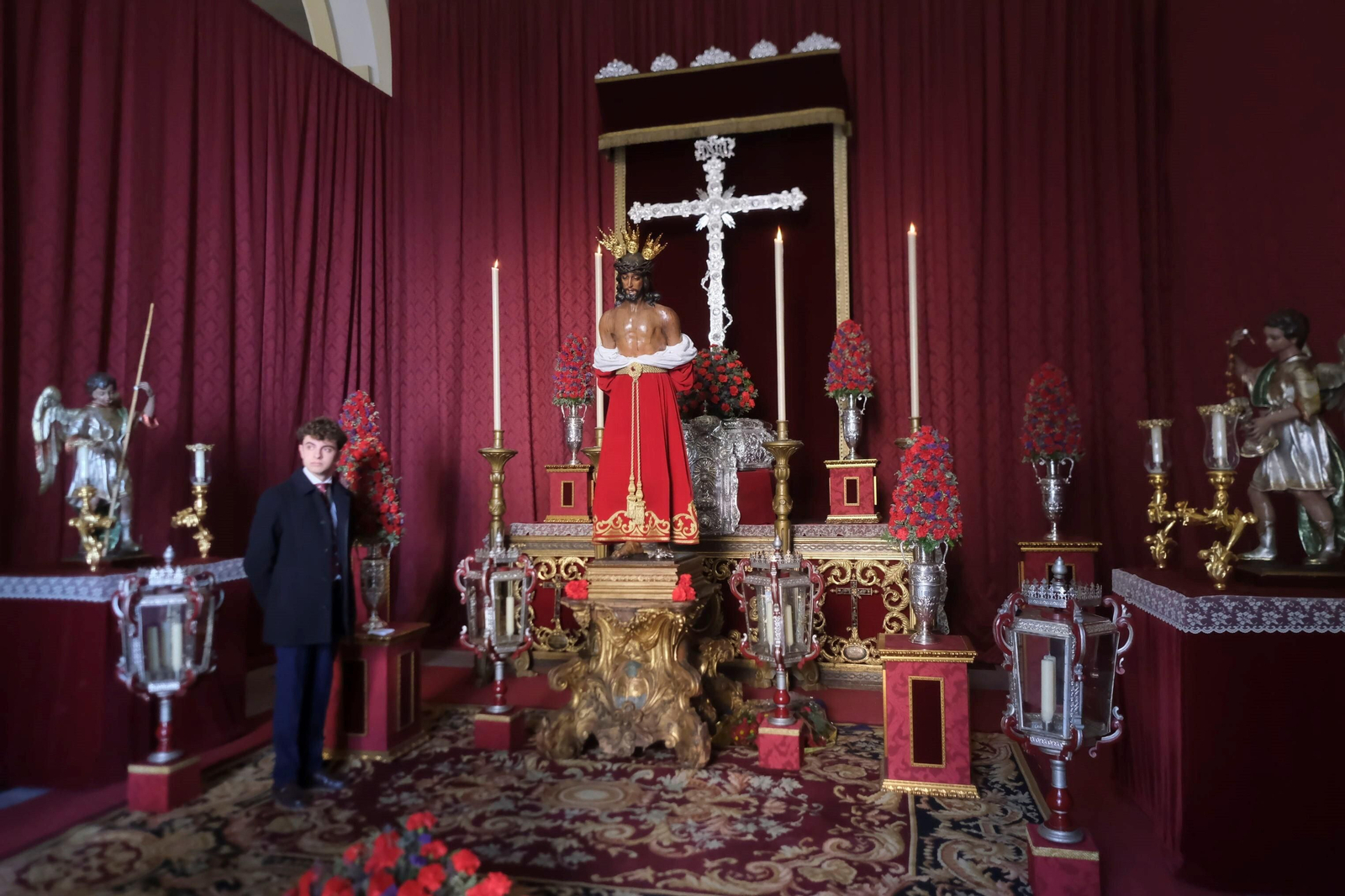 El Señor de las Penas y el primer besapiés de Cuaresma en Córdoba, en imágenes