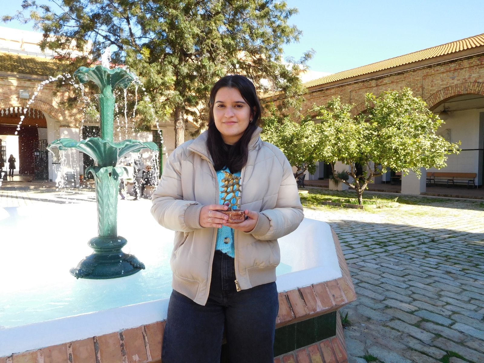 Mireia Romero, ganadora del concurso de diseño AIQBE.