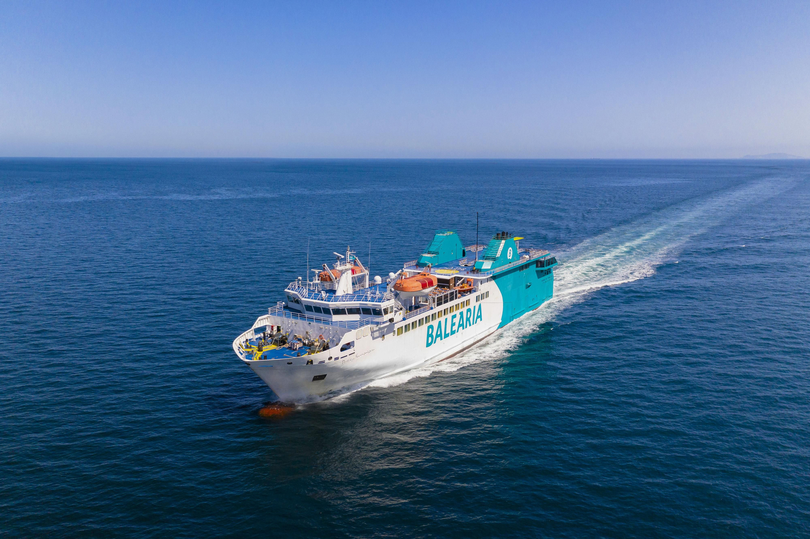 El ferry Passió per Formentera de Balèaria El ferry Passió per Formentera de Balèaria