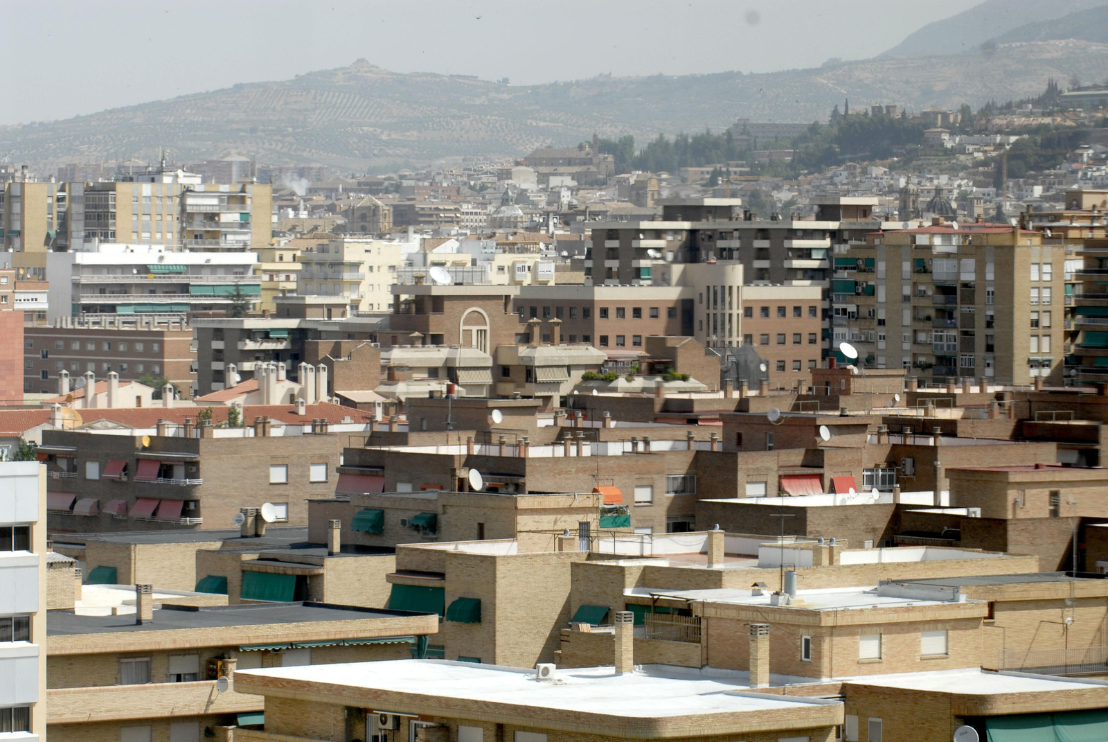 Vista aérea de viviendas en la ciudad de Granada.