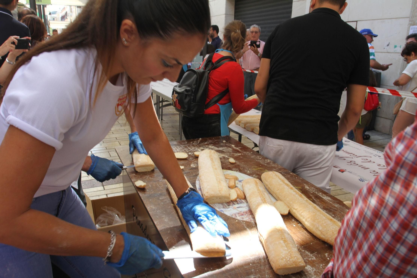 Record Guinnes del bocadillo de jamón mas grande del mundo, en Huelva