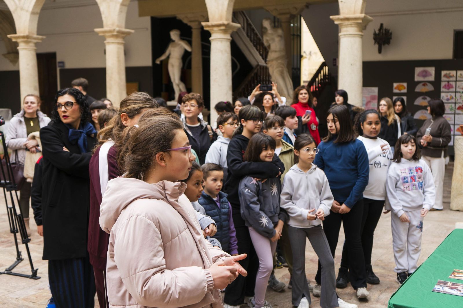 Las imágenes de los premios de la VII Edición del Concurso Intercentros 'Dale al Arte por la Igualdad'