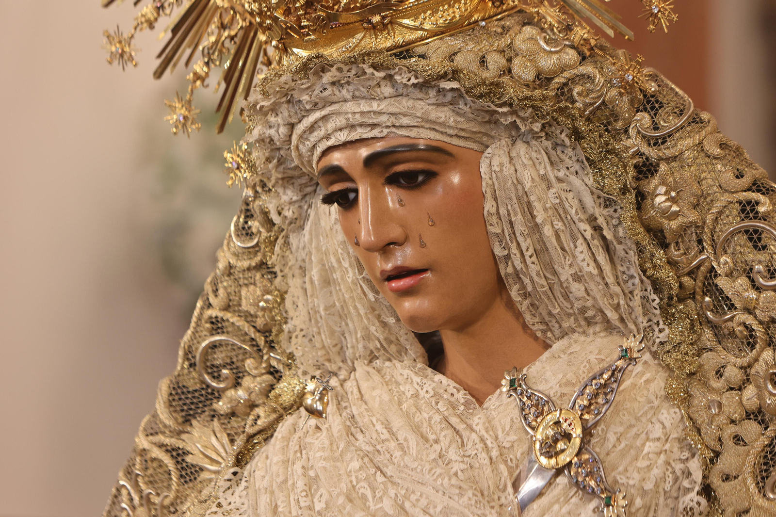 Besamanos de la Esperanza de Triana