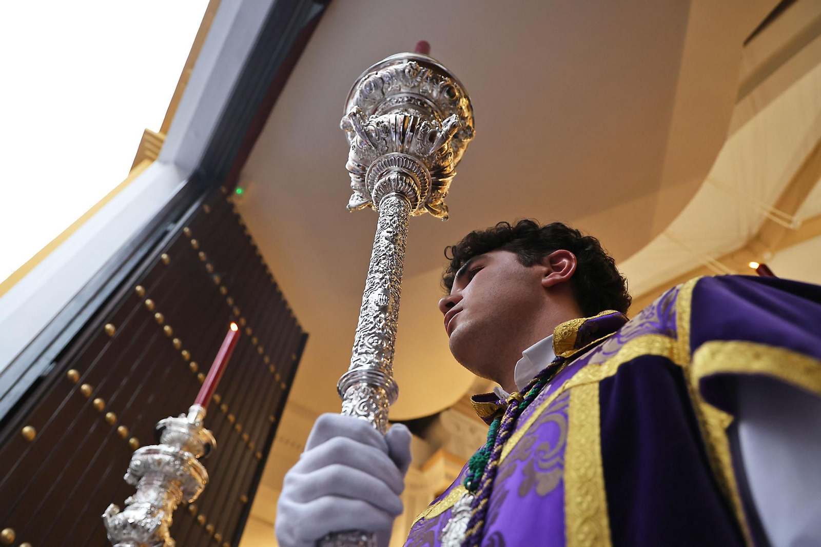 Miércoles Santo: La Hermandad de La Esperanza por las calles de Huelva