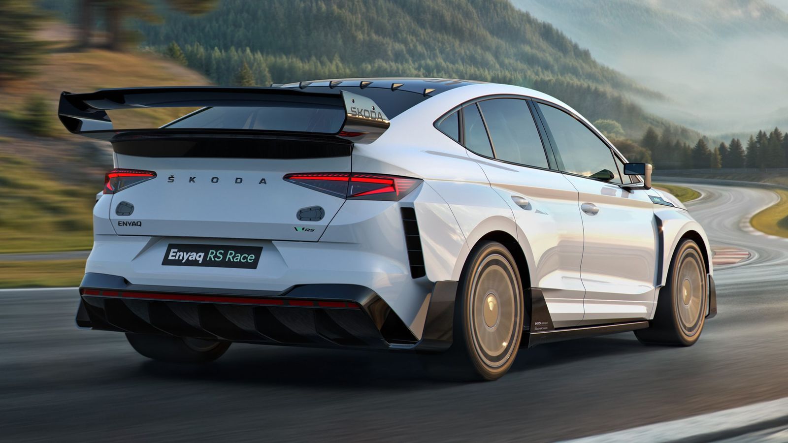 Entre lo poco que ha mantenido sin grandes cambios están la estructura de la carrocería y el sistema de propulsión eléctrico.