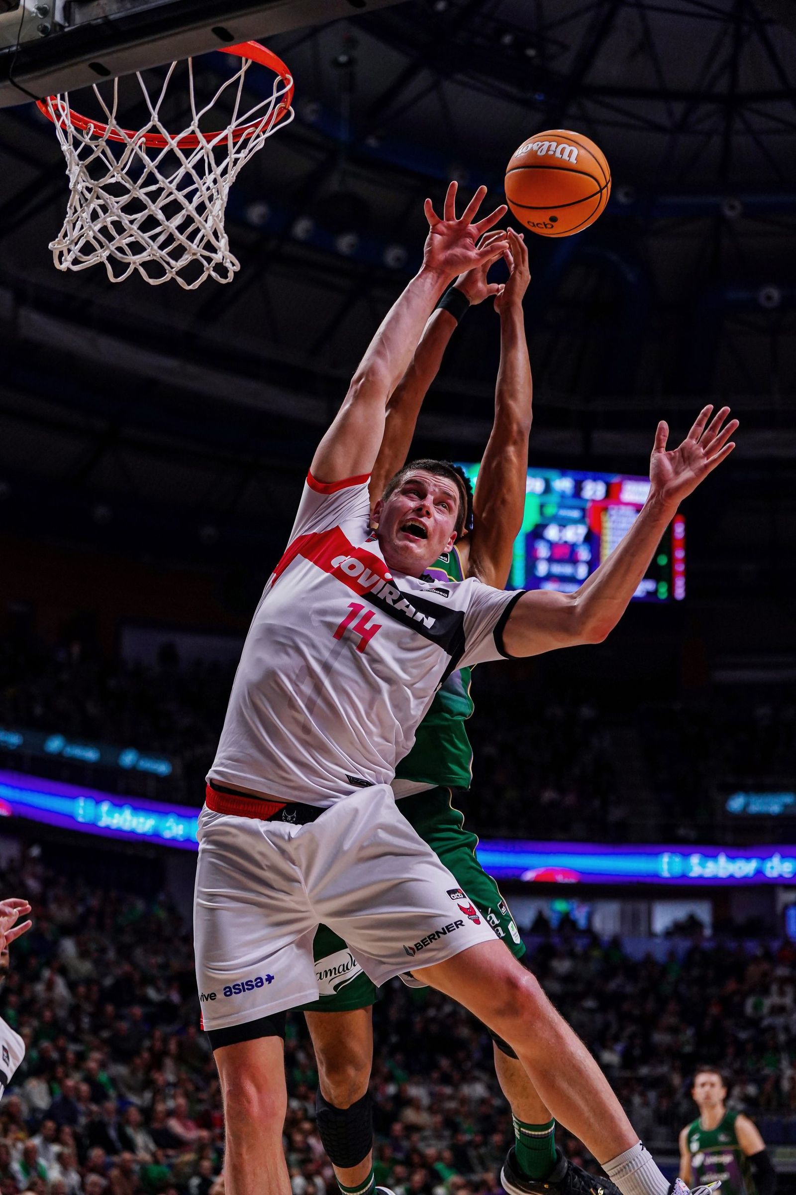 El Unicaja-Covirán Granada, en fotos