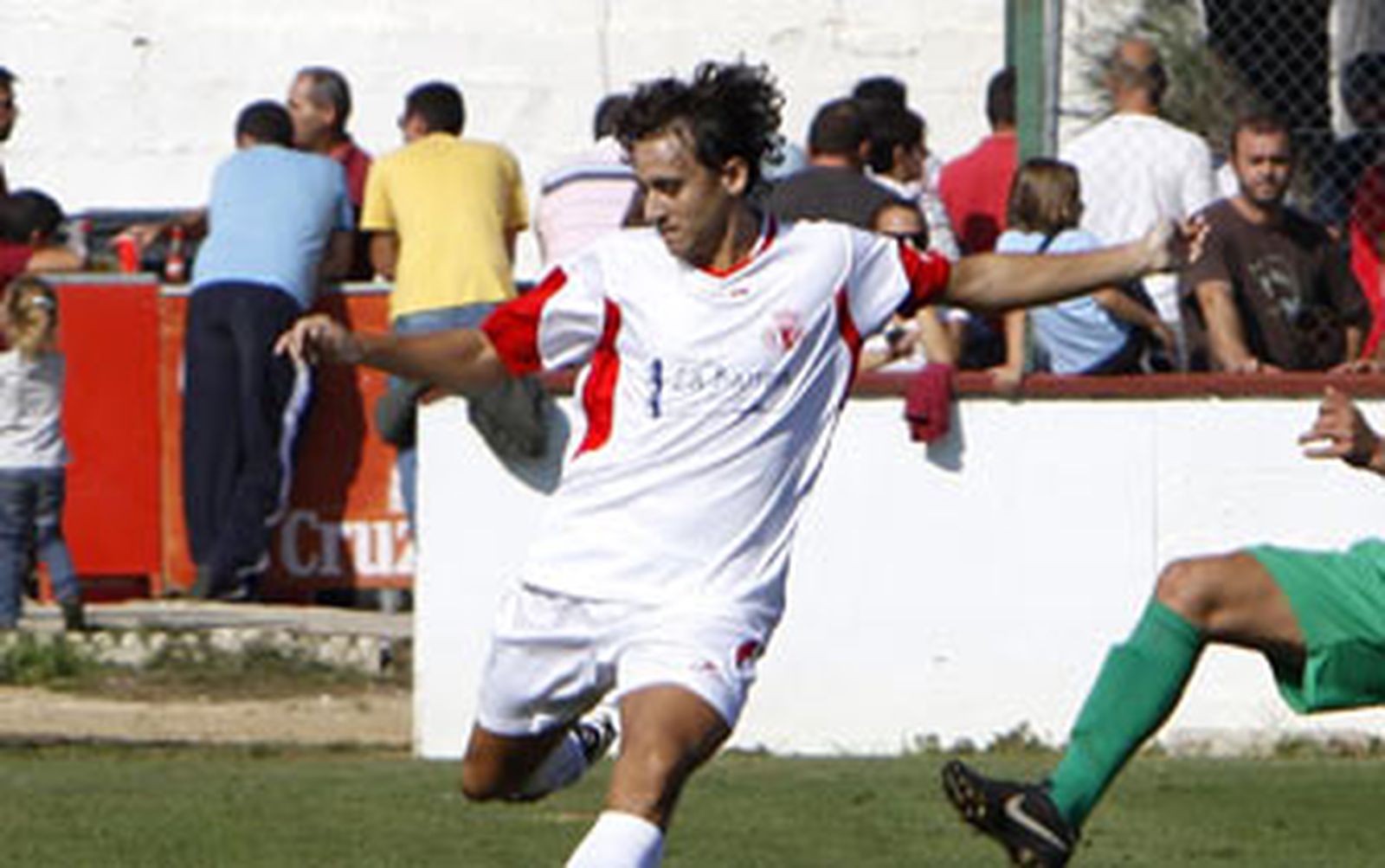 El Industrial cierra el fichaje de Ati