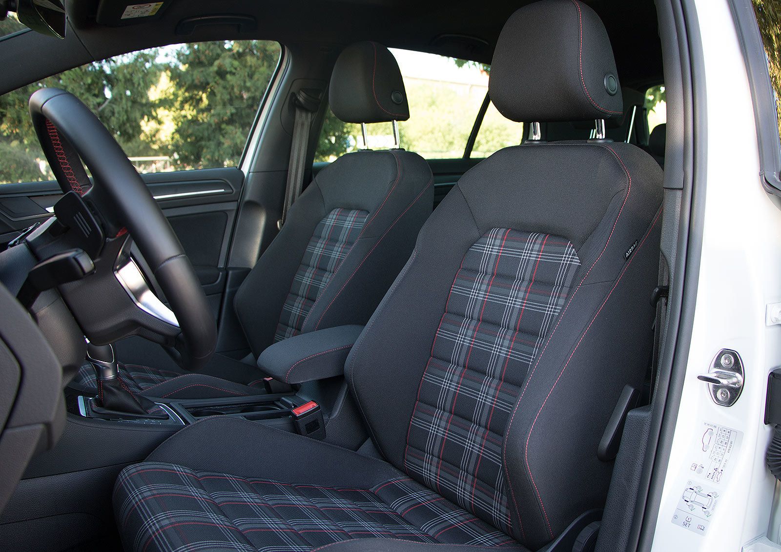 Volkswagen Golf GTI Performance 245 CV DSG | Galería de Fotos