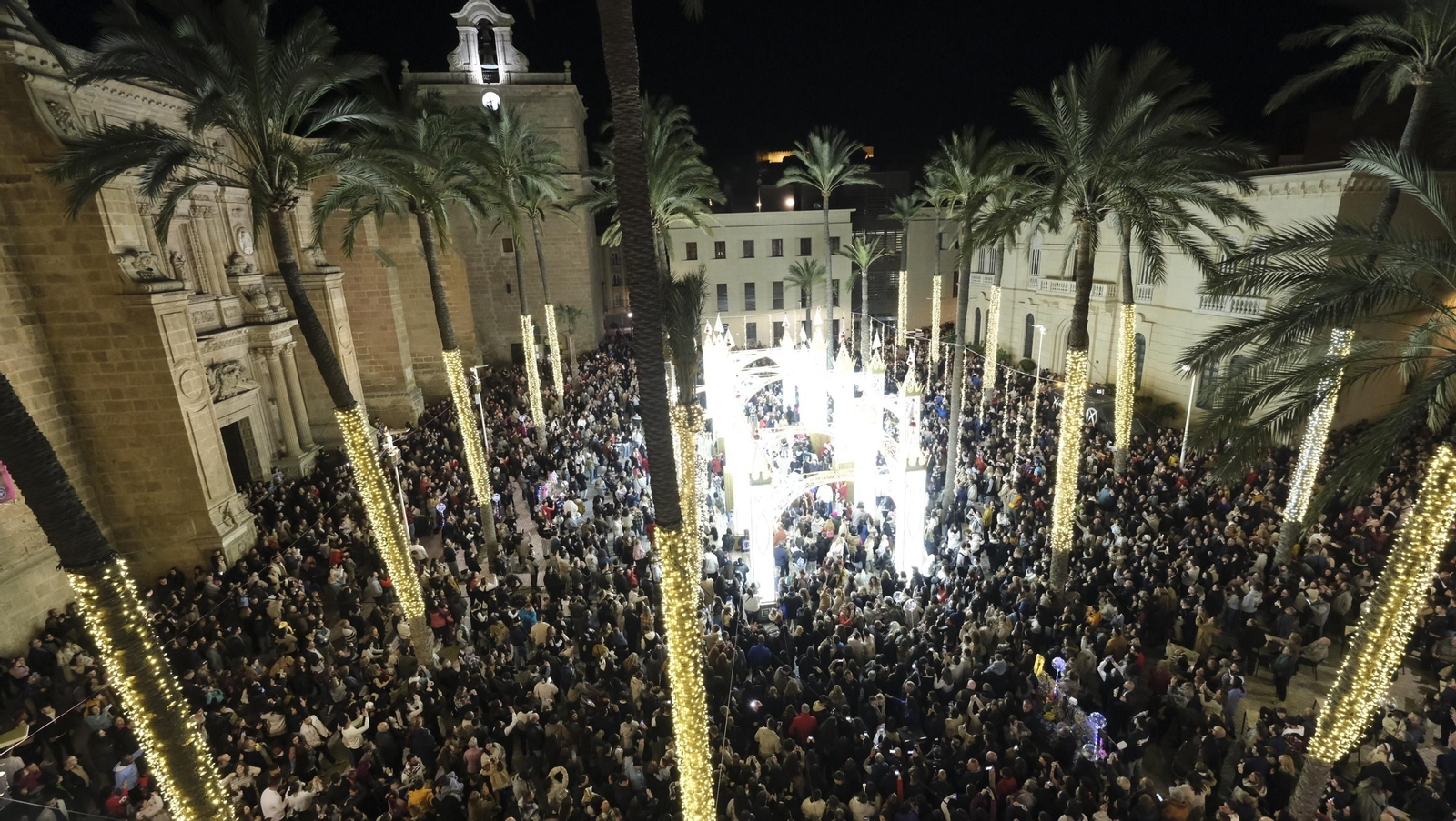 Imágenes del inicio de la Navidad en Almería