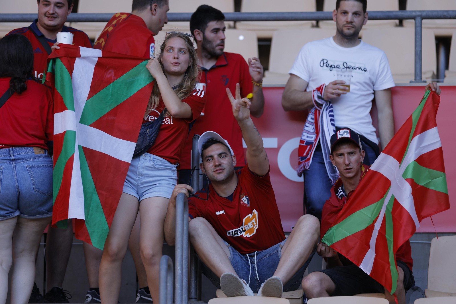 Búscate en las fotos de la final de la Copa del Rey entre el Madrid y el Osasuna