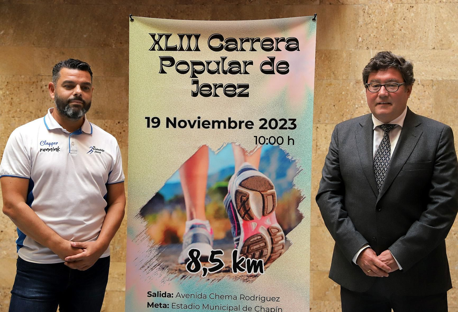 José Ángel Aparicio y Joaquín Lara, en la presentación de la Carrera Popular de Jerez. José Ángel Aparicio y Joaquín Lara, en la presentación de la Carrera Popular de Jerez.