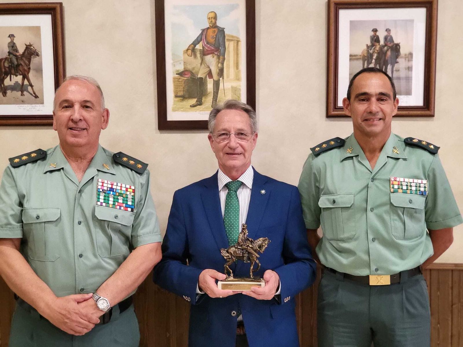 Antonio Sancho, junto a los coroneles jefes de Cádiz y Algeciras, Jesús Núñez y Francisco Almansa,