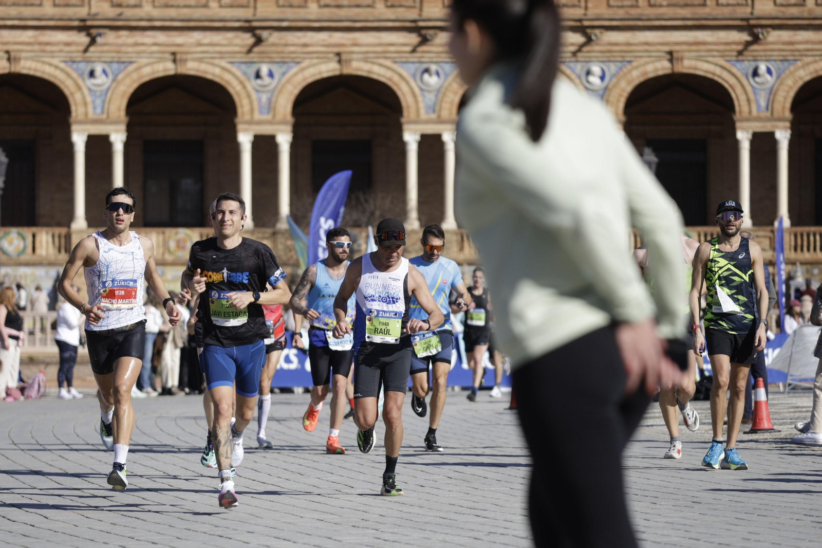 Búscate en el Zurich Maratón de Sevilla 2025