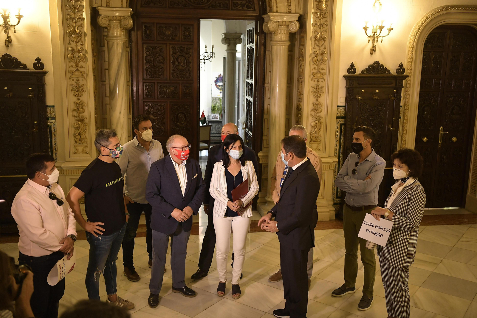 Fotos: El turismo se manifiesta en Granada