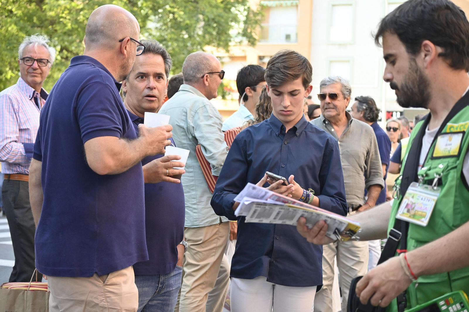 Imágenes de ambiente en el cuarto día de toros en Huelva