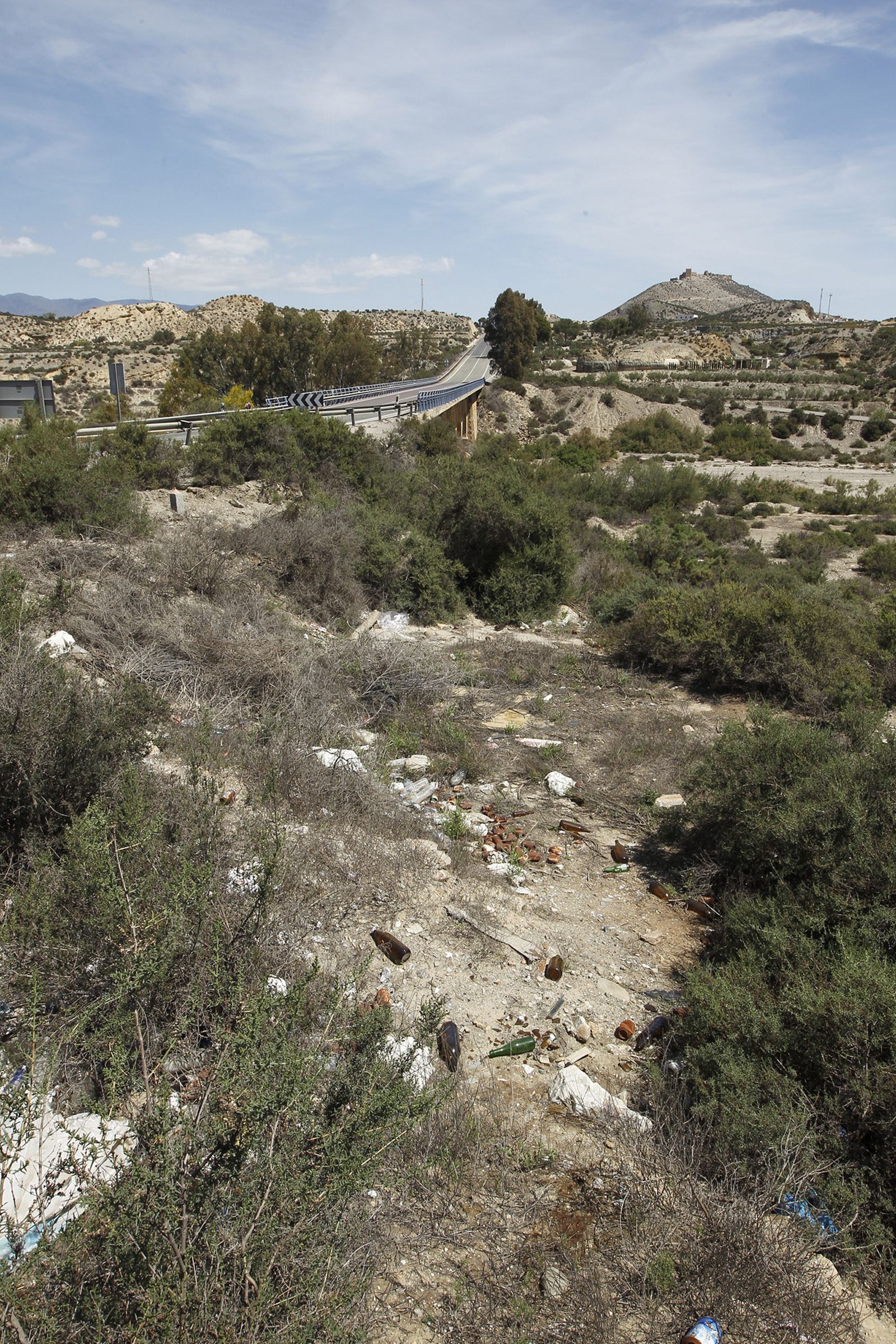 Fotogalería basura en el Desierto de Tabernas