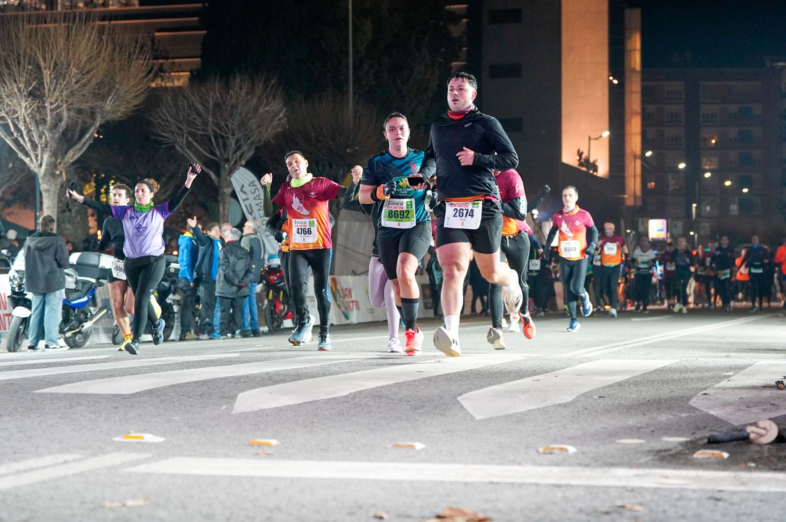 En imágenes: búscate en tu llegada a meta de la Carrera de San Antón 2026 (18)