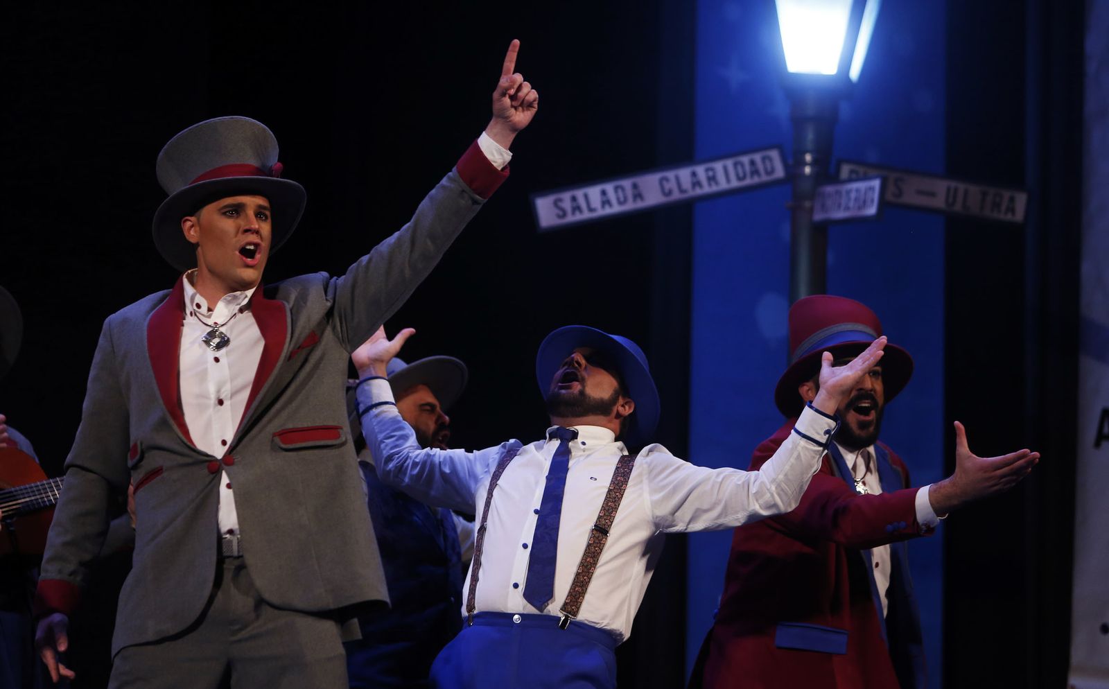 Las imágenes de la octava función clasificatoria