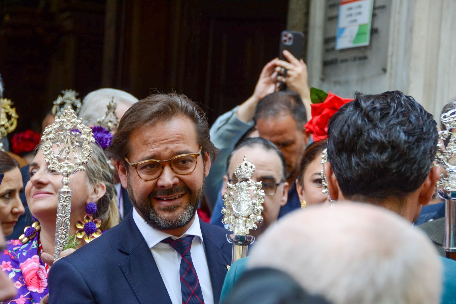 La salida de la Hermandad del Rocío de Granada, en imágenes