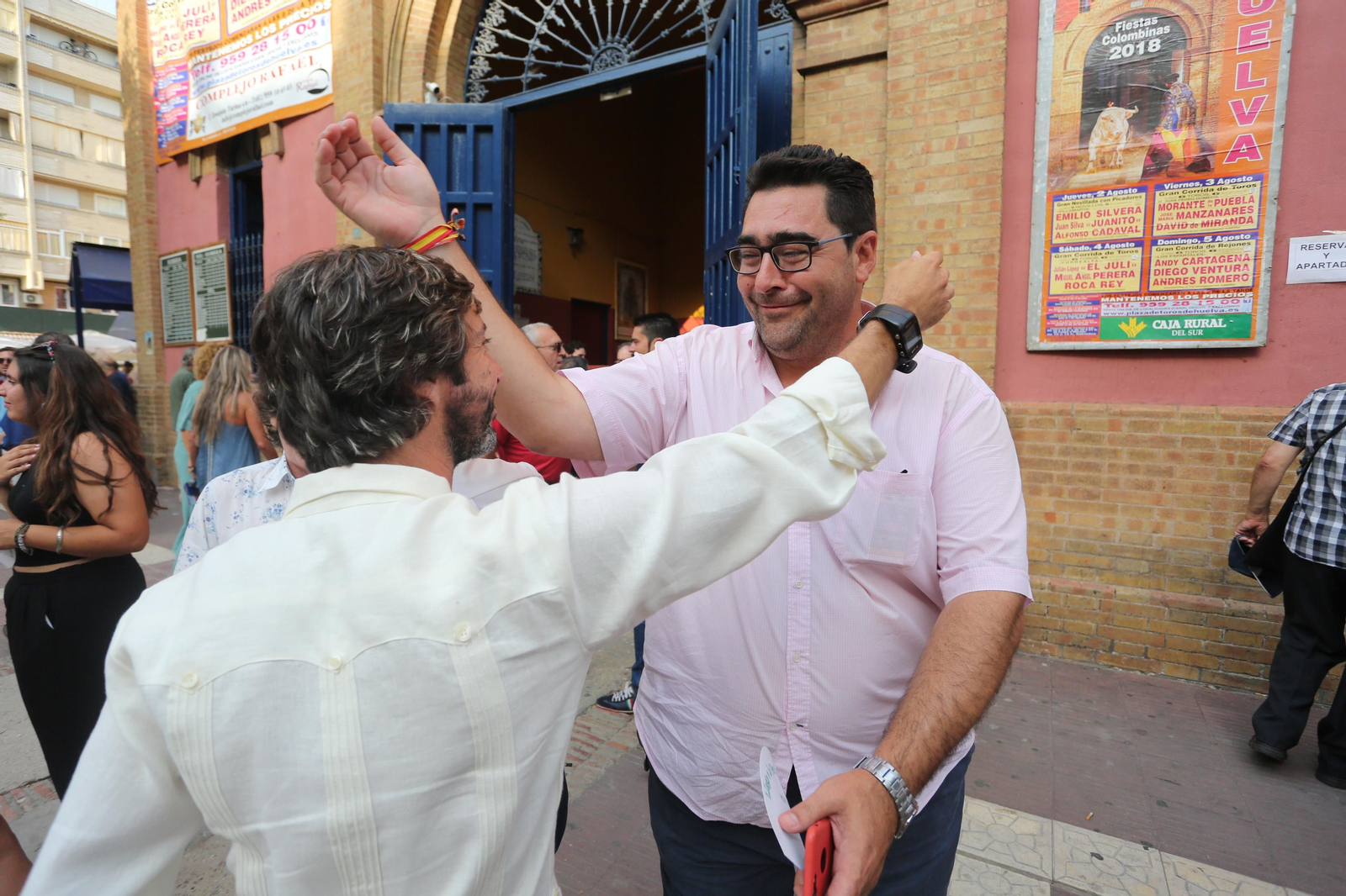 Ambiente en la Plaza de Toros de la Merced