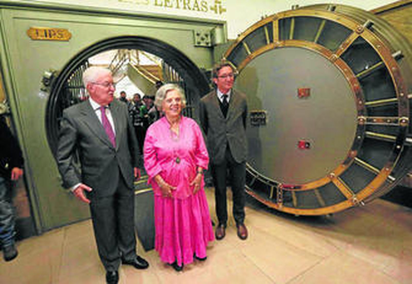 Poniatowska donó un legado a la Caja de Letras del Instituto Cervantes.