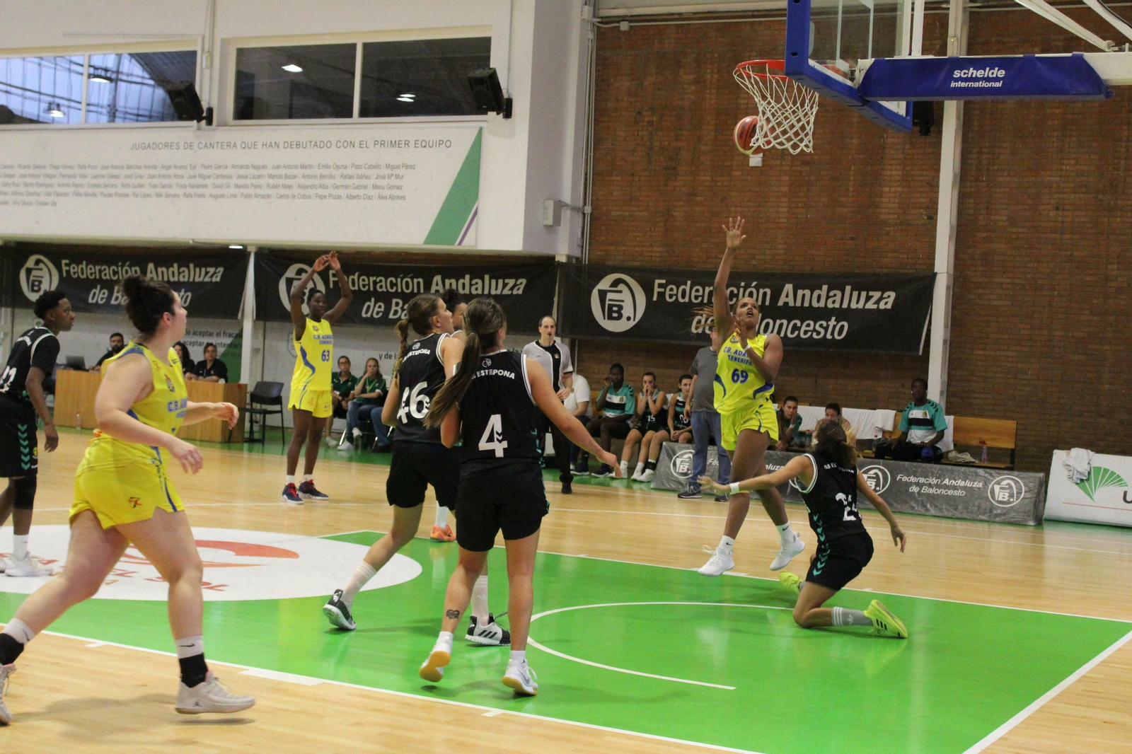 Las fotos de la fase de ascenso a Liga Femenina 2 en Los Guindos