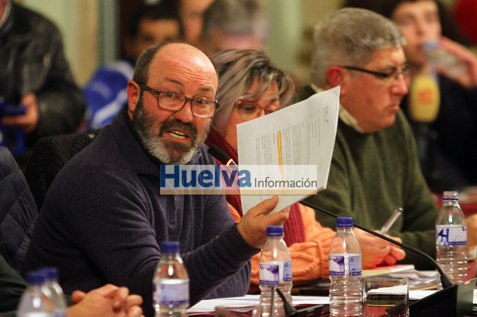 Imágenes del pleno en el ayuntamiento de Huelva para aprobar el pago de la deuda del Recre con Hacienda.