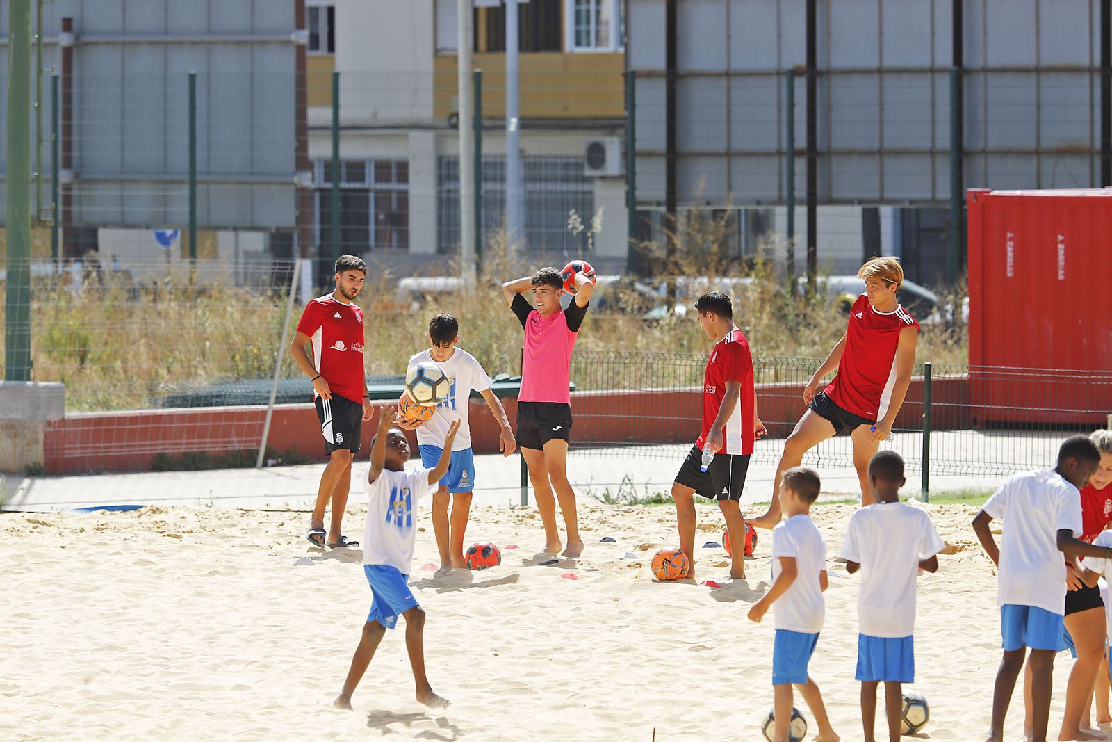 Imágenes del Campus Recreativo de Huelva Fútbol Playa