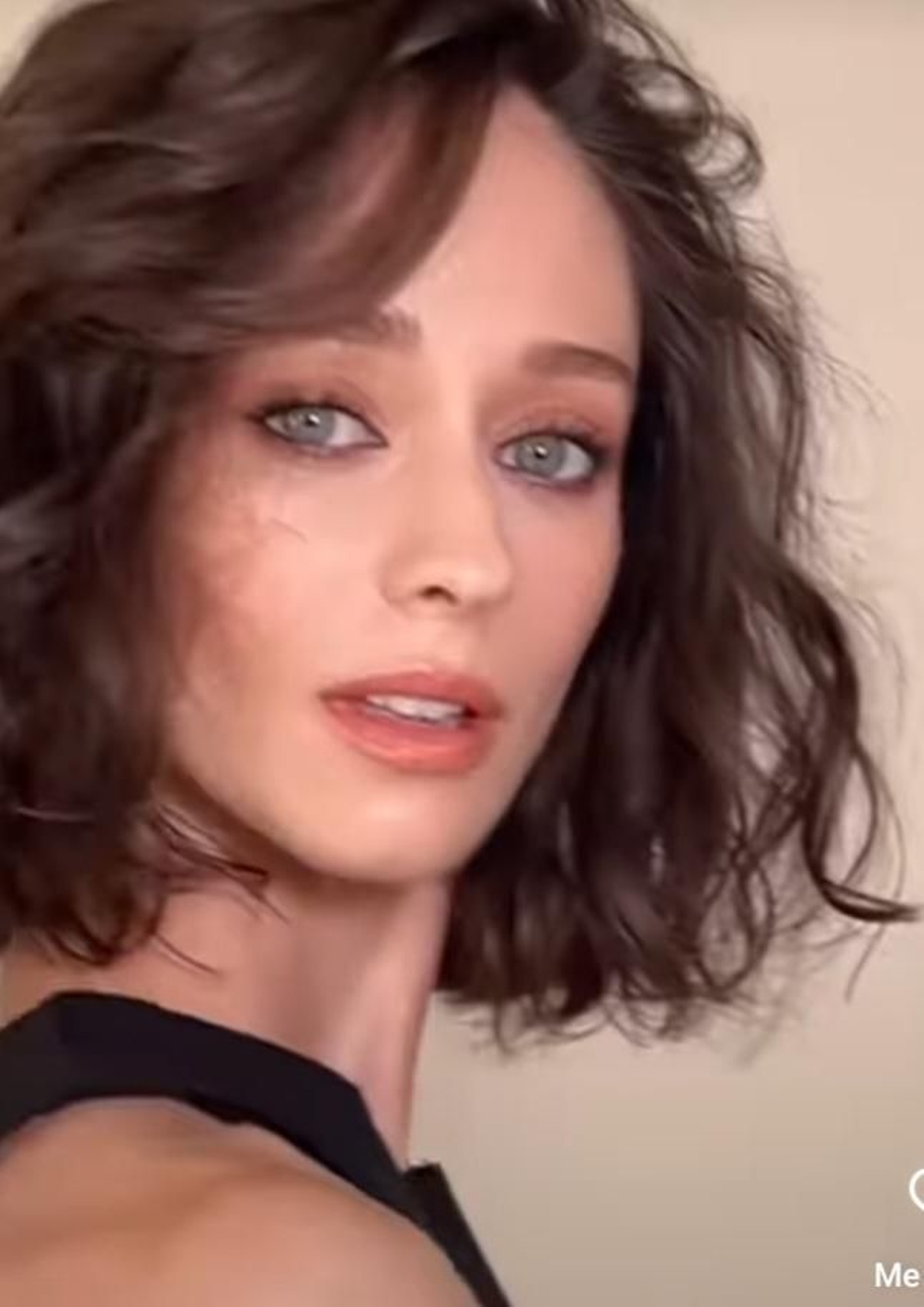 Elena Rivera con su nuevo 'look'