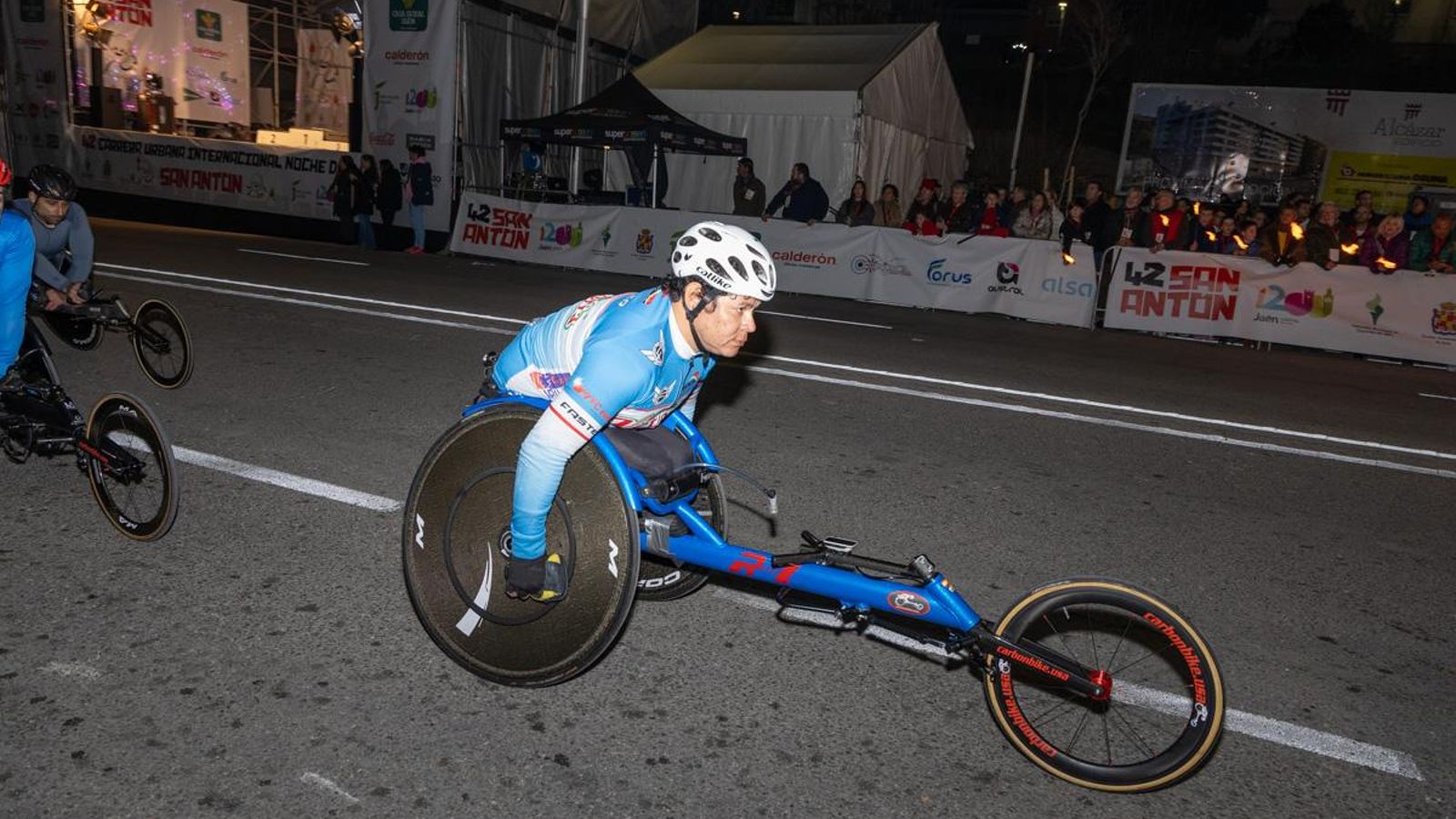 En imágenes: la élite del atletismo mundial despliega su calidad en la Carrera de San Antón de Jaén