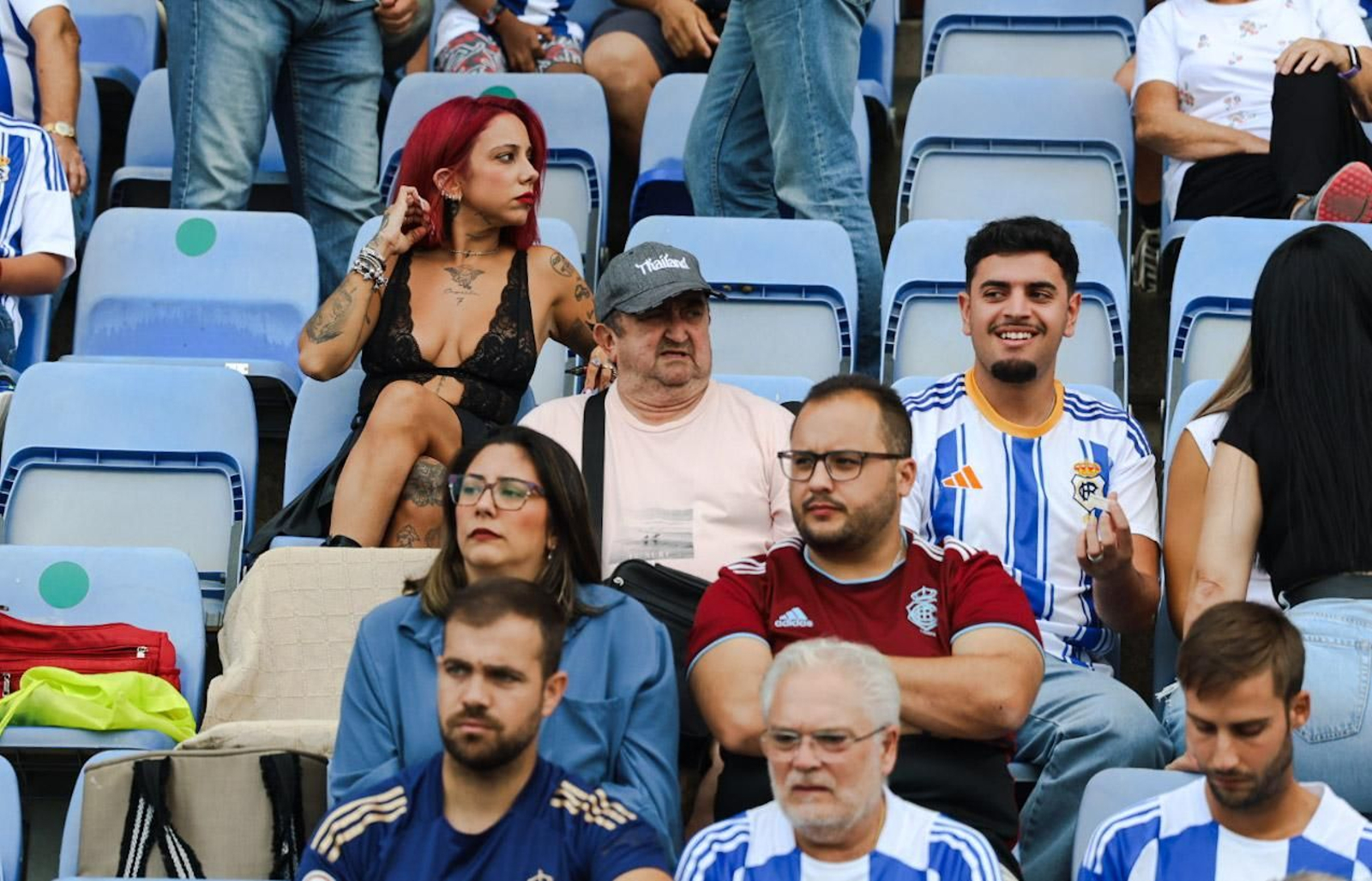 Búscate en las gradas del Nuevo Colombino en el Recre- Linares