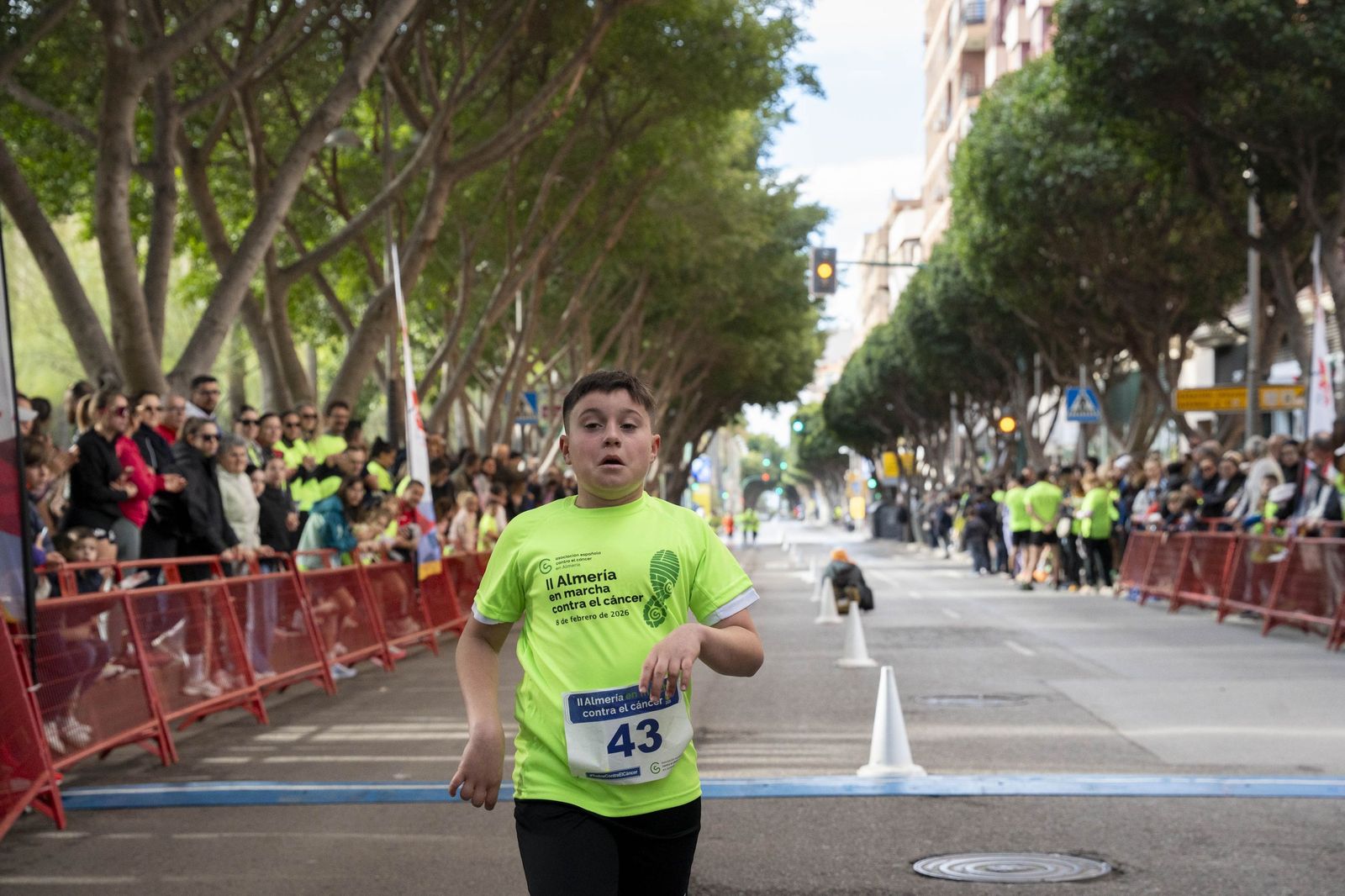Almería corre unida contra el cáncer en una jornada solidaria