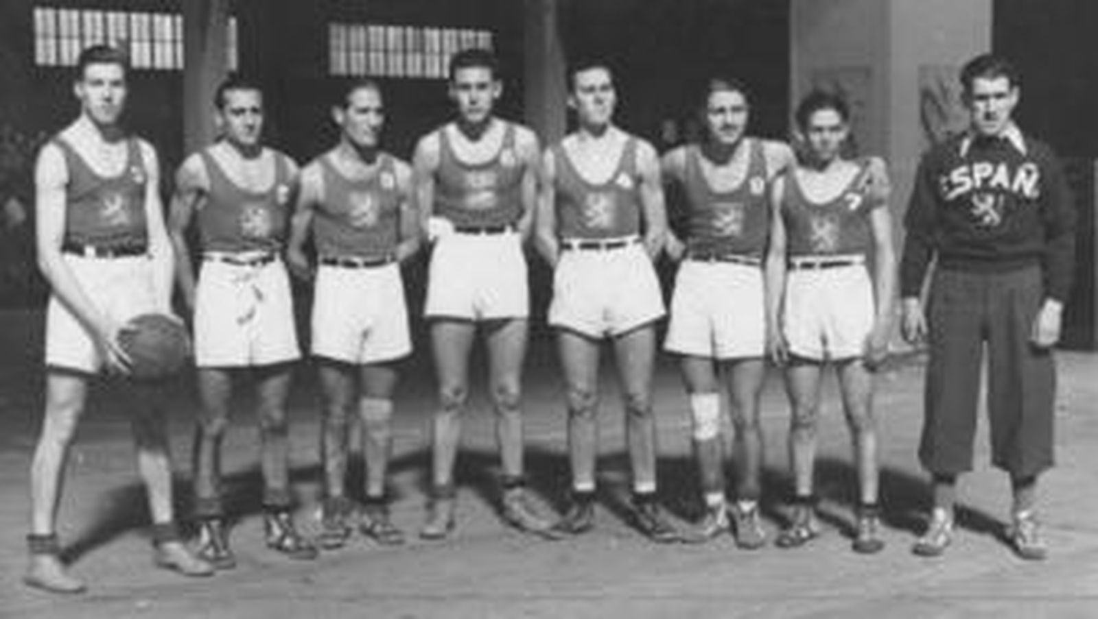 Imagen de los componentes que lograron el subcampeonato de Europa disputado en Ginebra en 1935.