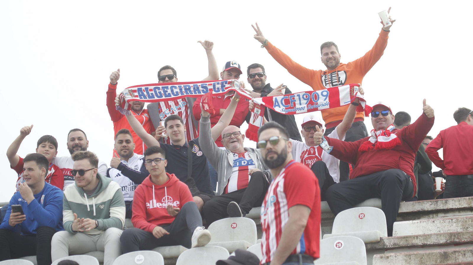 Búscate en el Algeciras CF  - Linares de Primera Federación