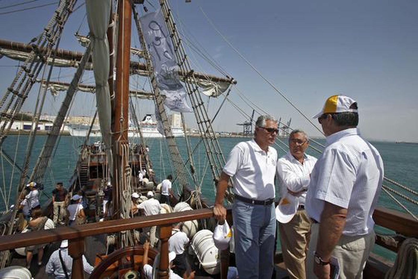 El galeón La Pepa inicia su travesía. 

Fotos: /Jesús Marín